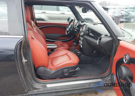 2009 Mini Cooper S z USA, uszkodzony, nr VIN WMWMF73559TW82933